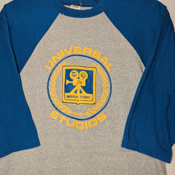 70s / 80s Universal Studios Raglan t shirt - Picture 3 of 8